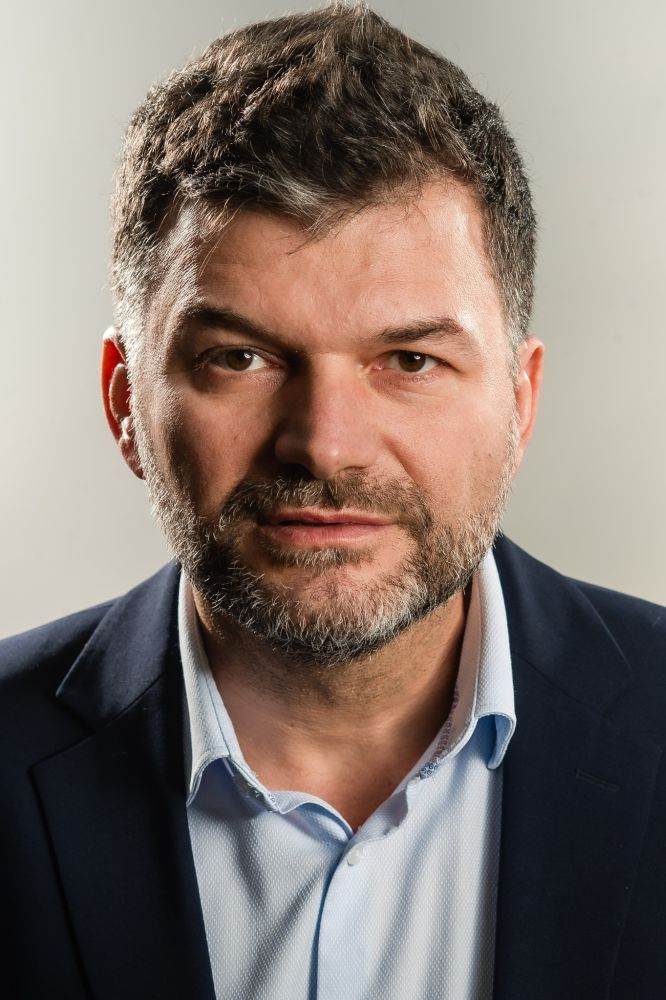 Octavian Berceanu spune că a alertat autorităţile după o propunere privind afaceri cu armament